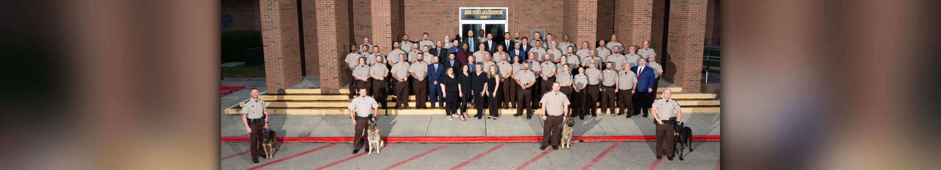Jones County Sheriff's office personnel photo with k9s